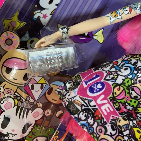 NRFB OBO Collectible Barbie Tokidoki Pink - Picture 7 of 15